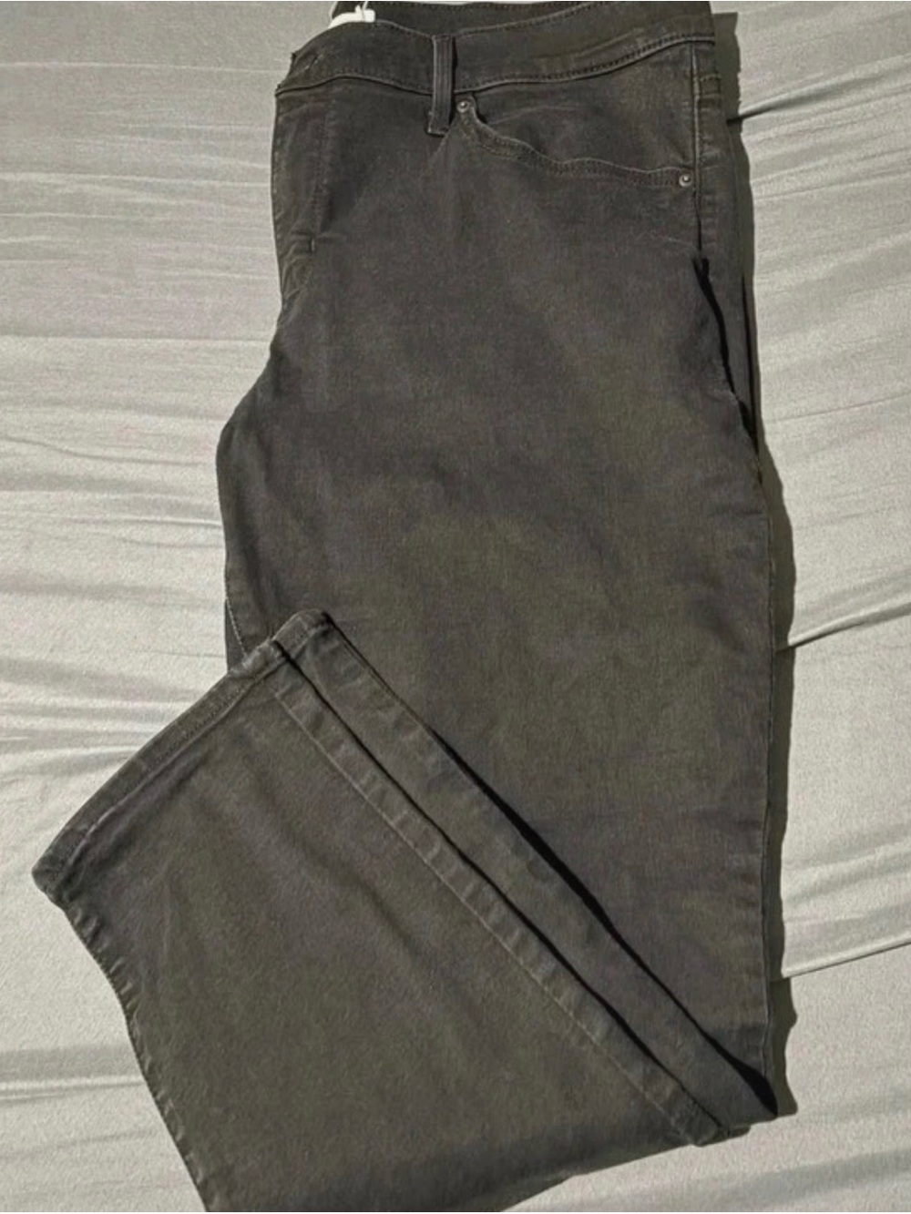 Levi's Women's Skinny Pants in Black